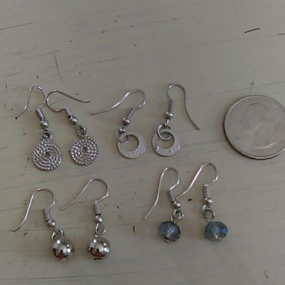 Set of 4 earings - Picture 1 of 1